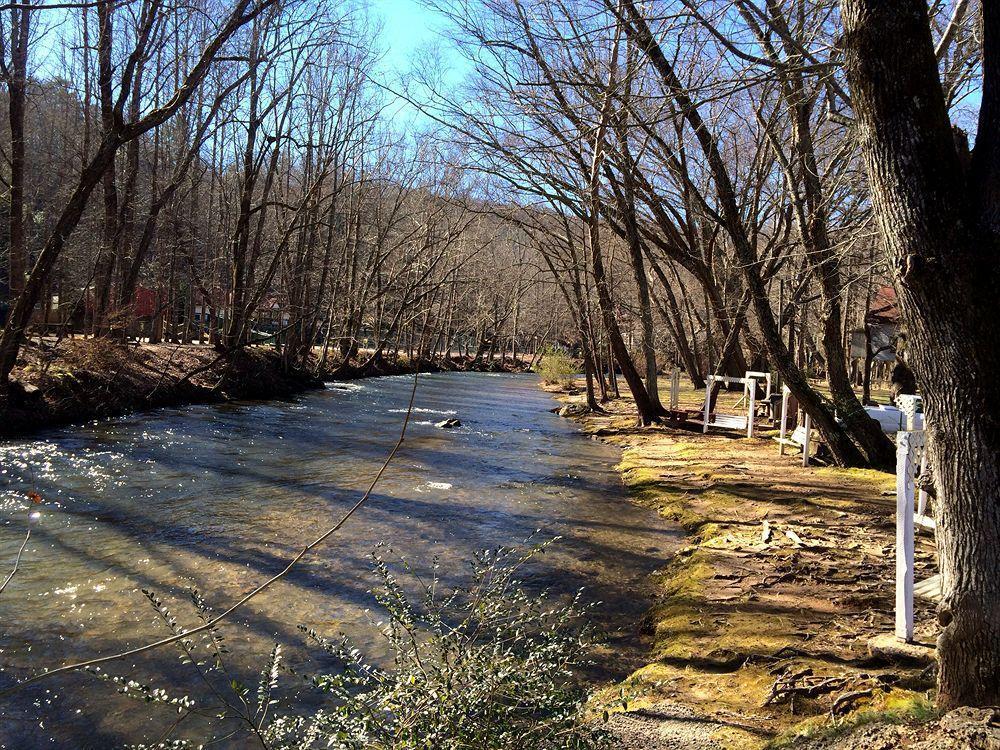 Riverbend Motel & Cabins Helen Exteriör bild